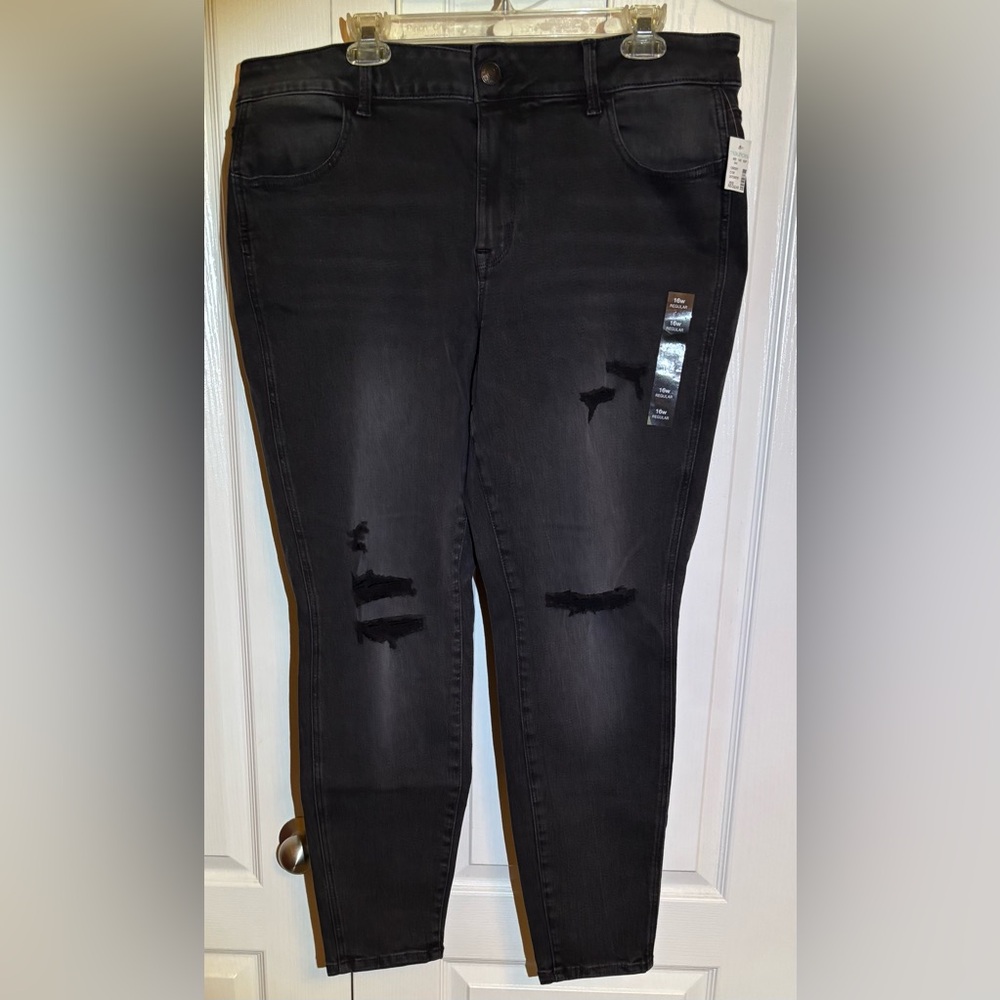 NEW Women's Maurice high rise Black Distressed Jeans